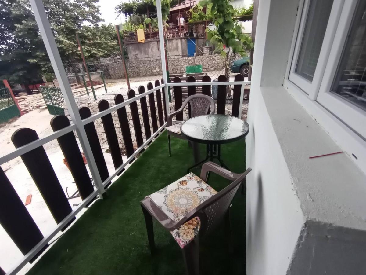 Lakeview Apartments Stojovic Virpazar Luaran gambar